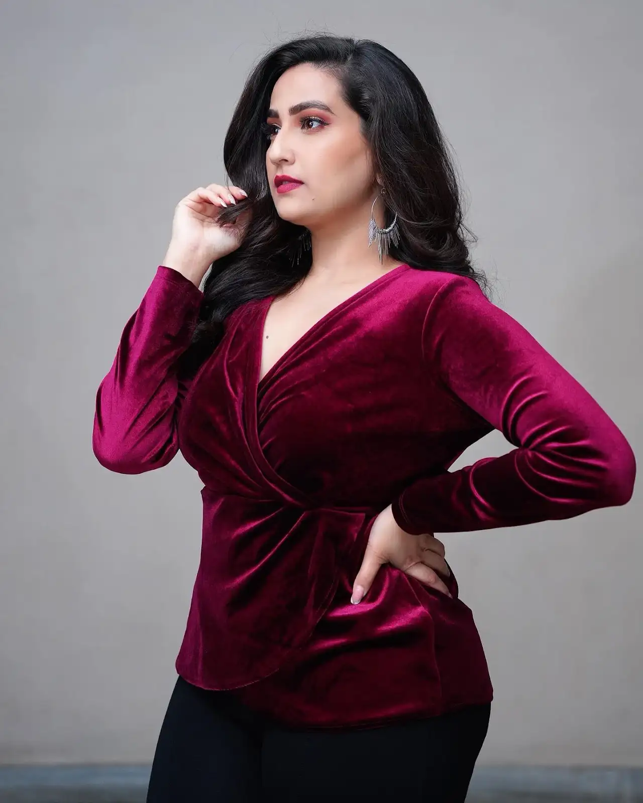 South TV Actress Rampalli Manjusha in Maroon Top Jeans